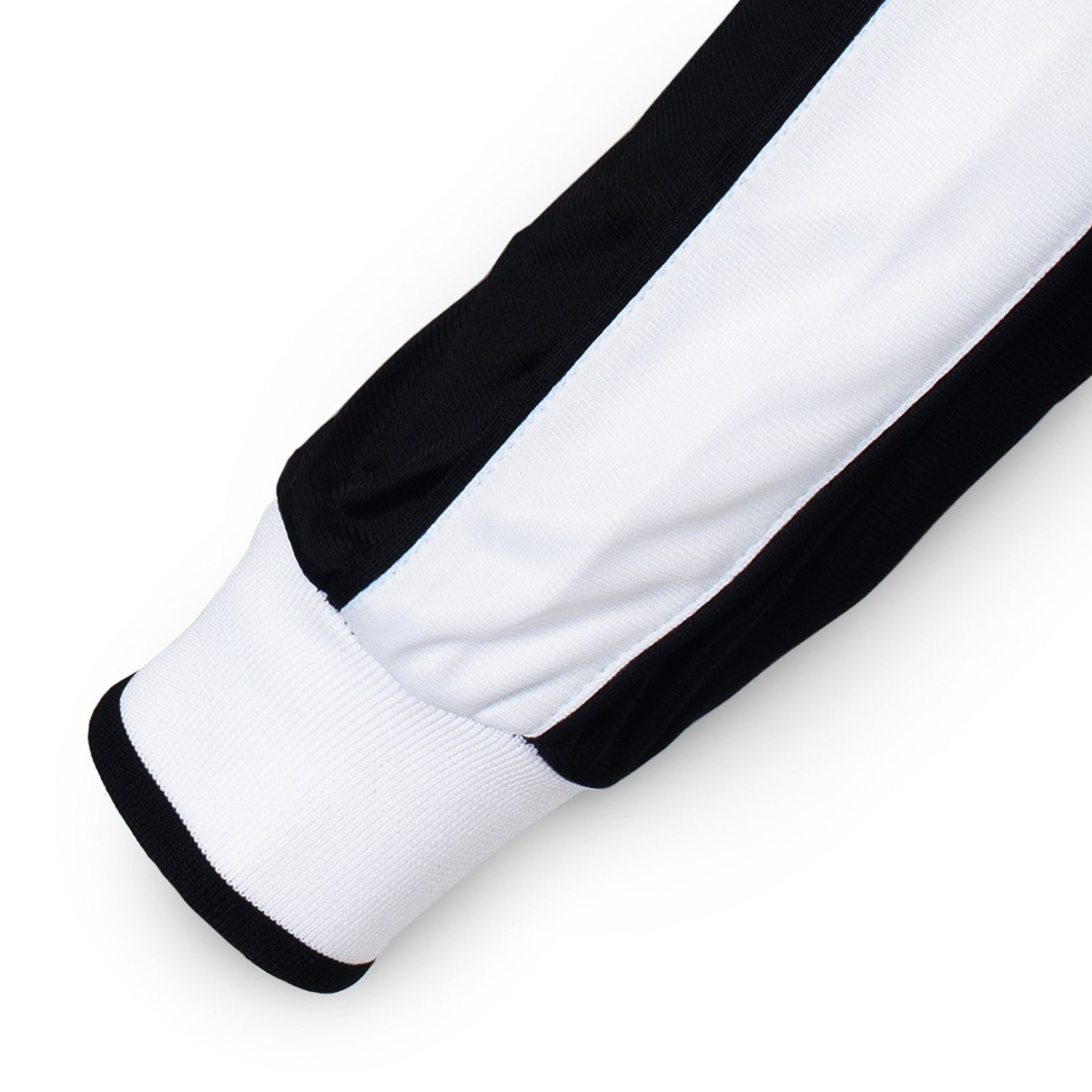 Newcastle Utd adults retro track jacket in black & white with club crest to chest.