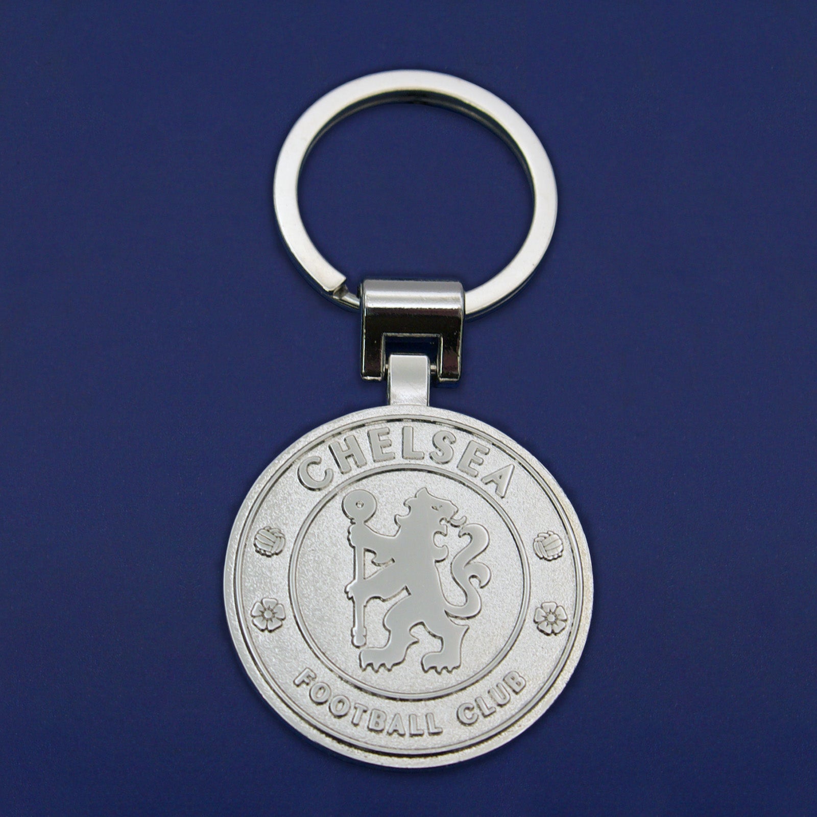 Chelsea pen and keyring set in silver with club crest in club design gift box
