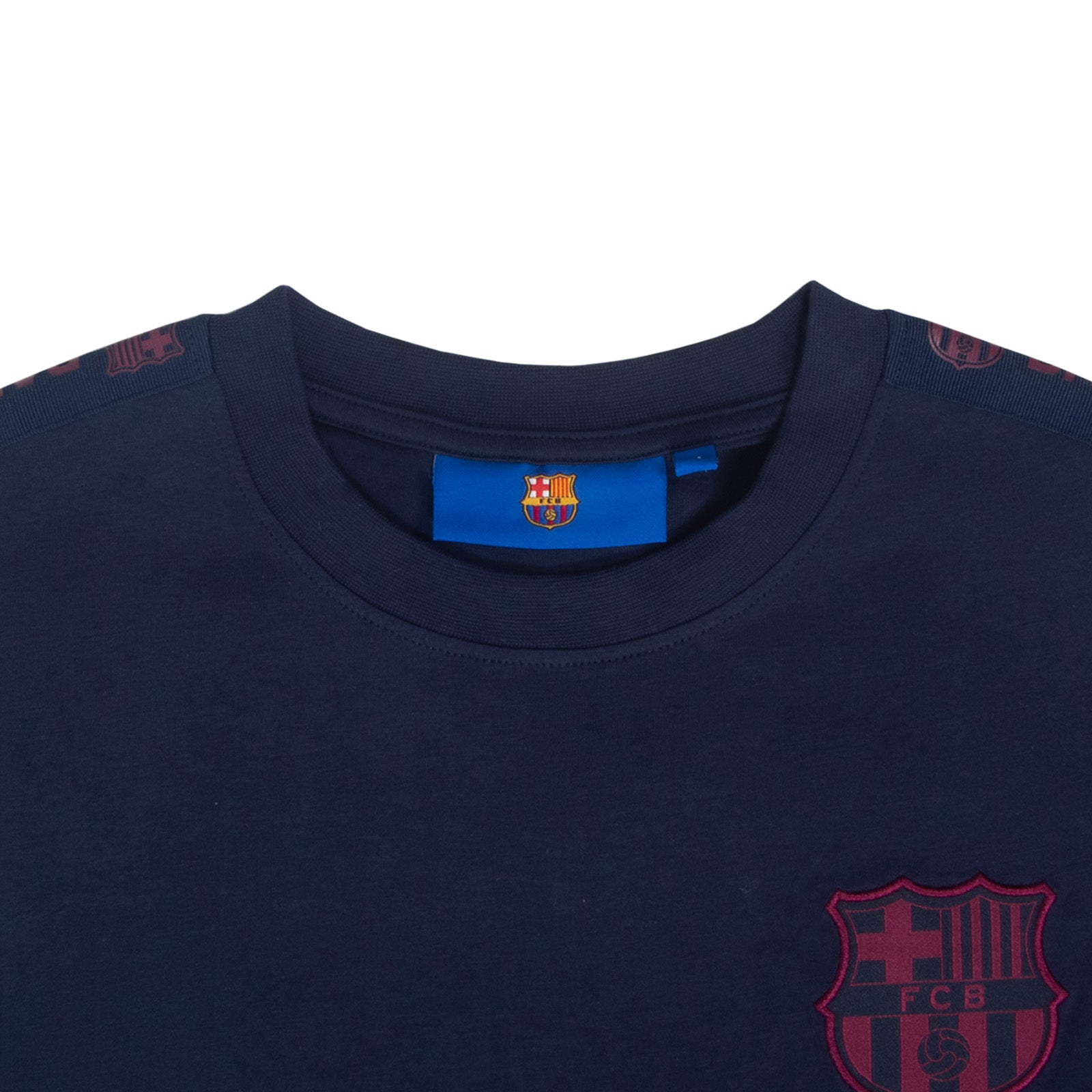 FC Barcelona adults T-shirt, short sleeves in navy blue with club crest to chest