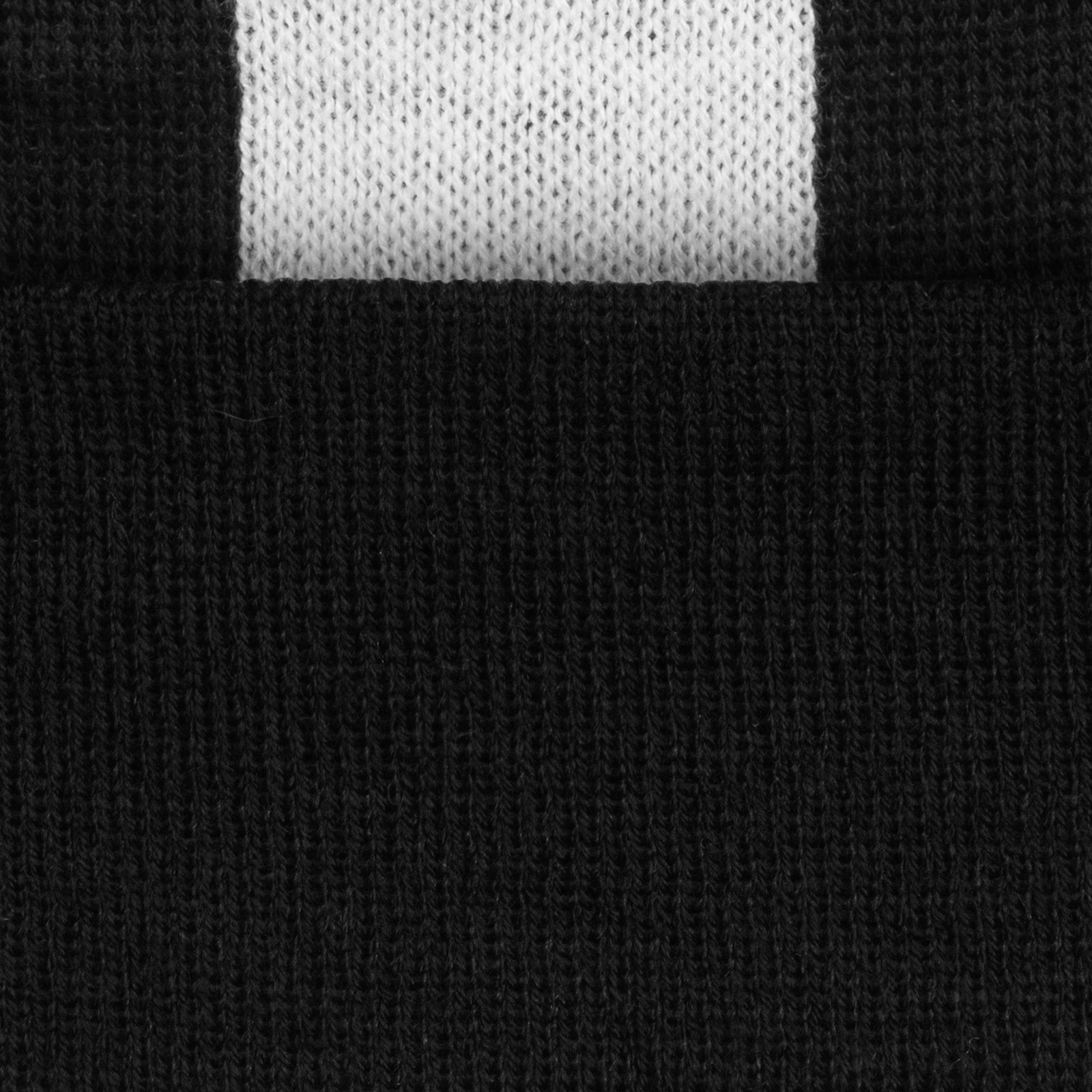 Newcastle United knitted bobble hat in black & white