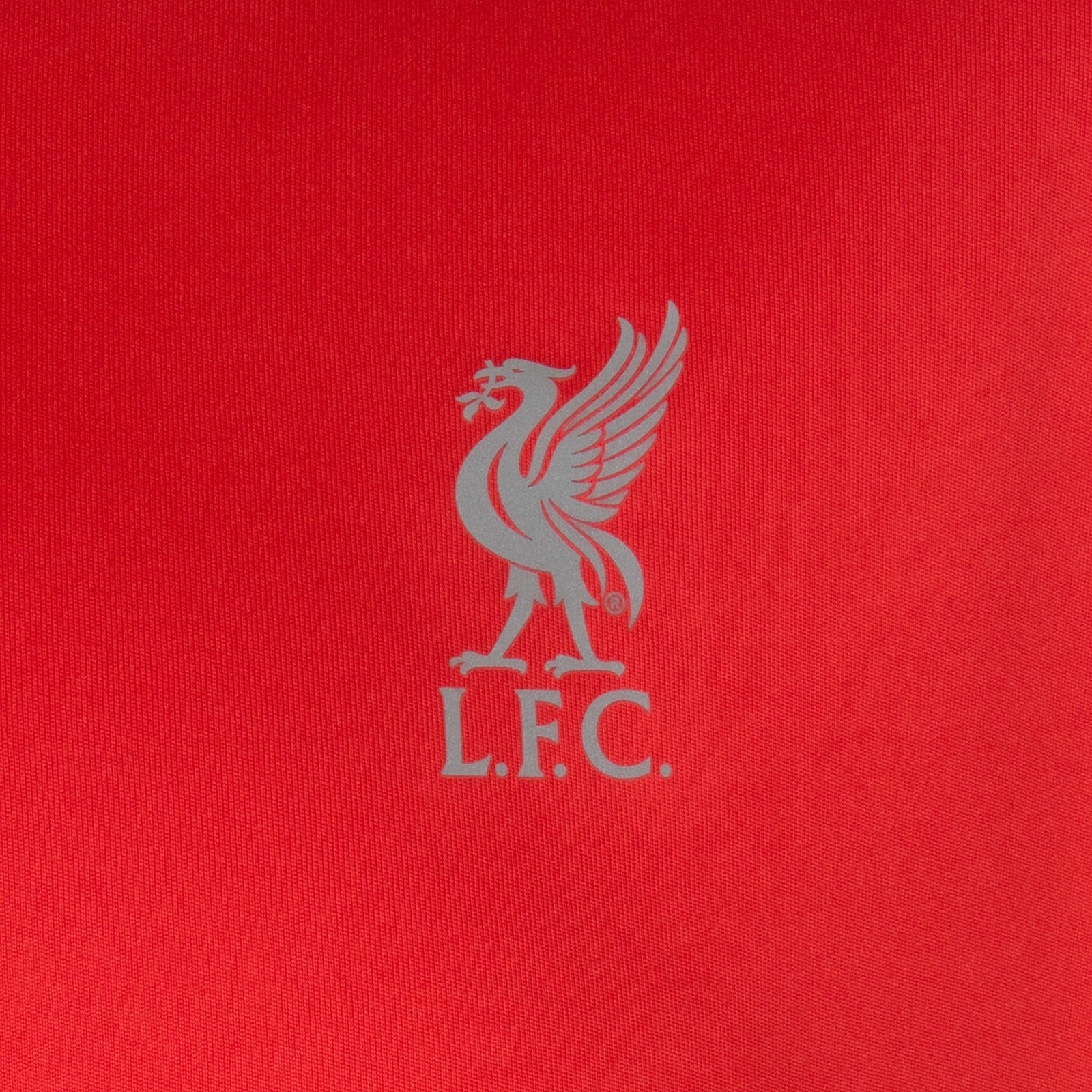 Liverpool adults T-shirt in red & white with club crest to chest
