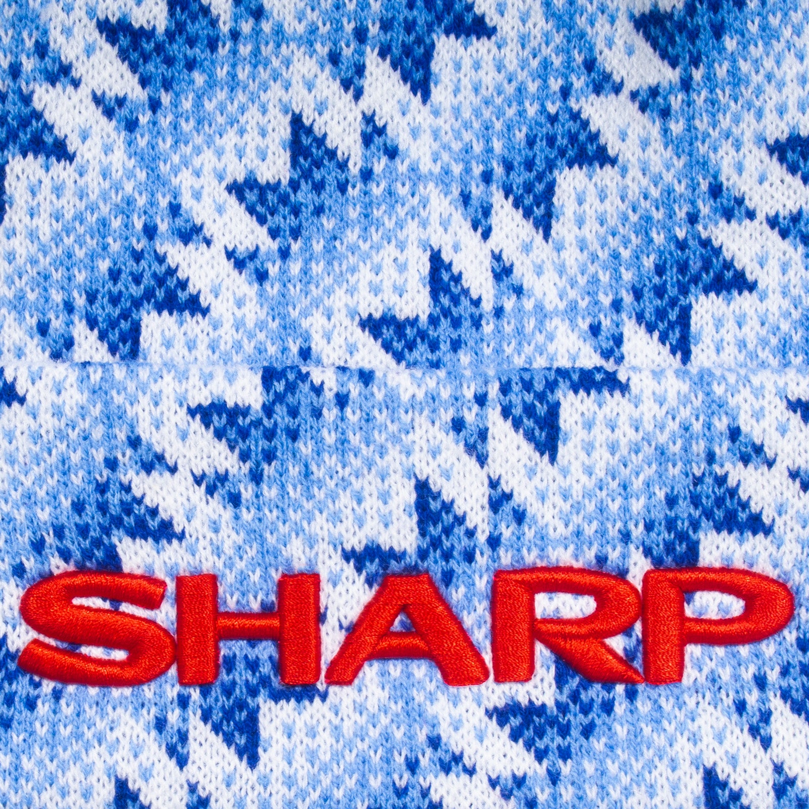 Man United bobble hat in retro blue 1990 colours