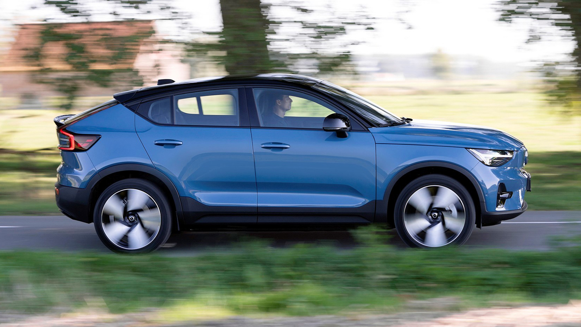 volvo-c40-recharge-1080p