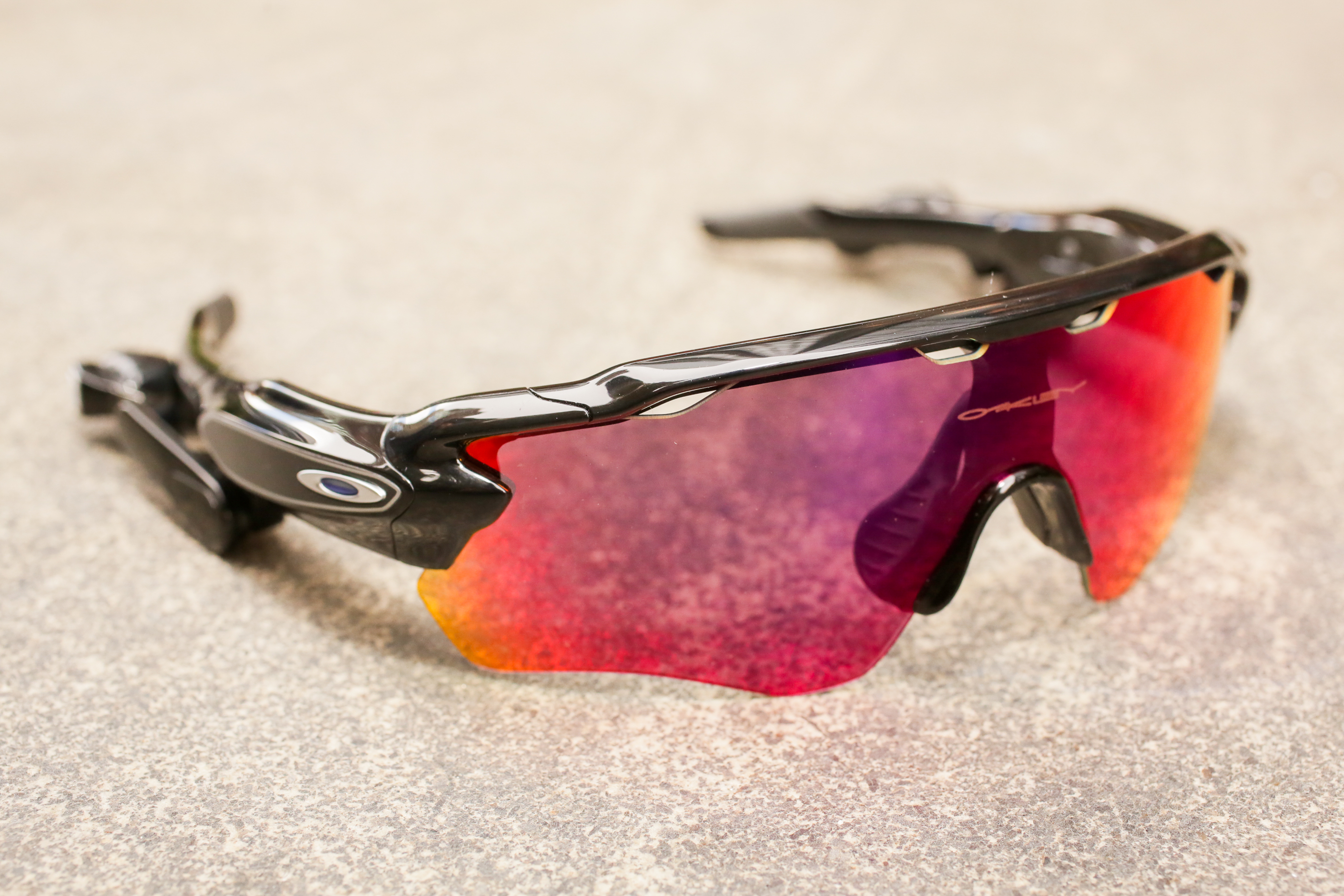 oakley-radar-pace-19.jpg