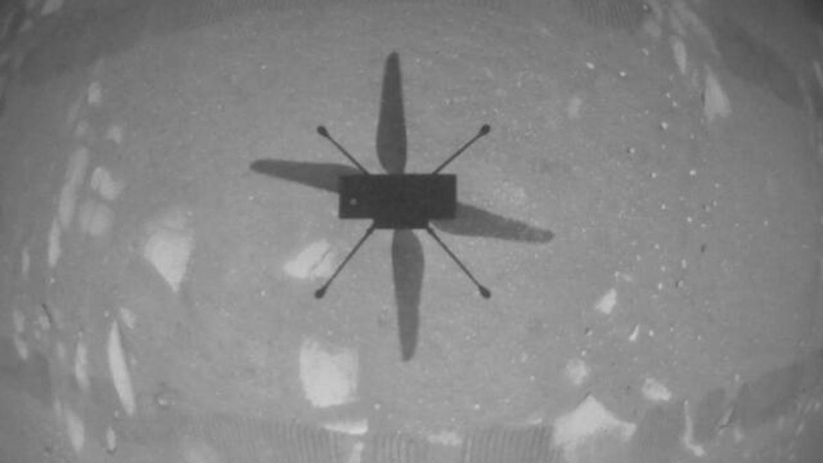 3-pia24584-ingenuitys-first-black-and-white-heli-shot-from-the-air