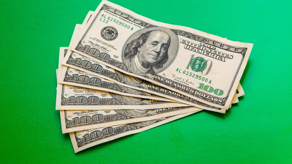 37-2021-cash-money-stimulus-bill-600-dollars-check-americans-congress-signed-law-direct-deposit-mail