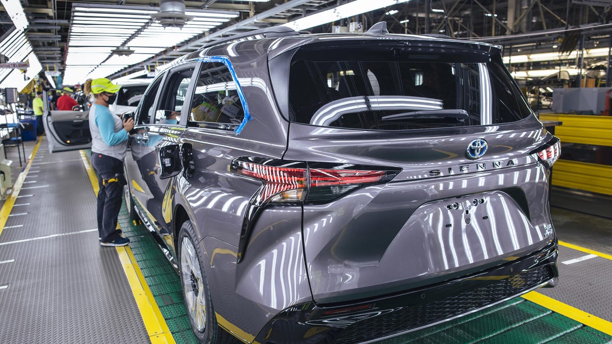 2021 Toyota Sienna production