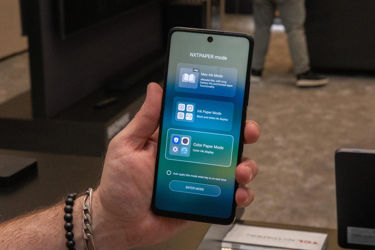 TCL 60 XE NxtPaper 5G in hand
