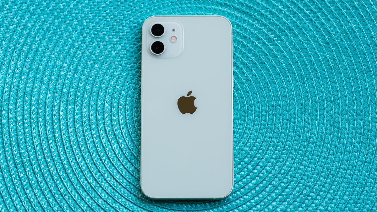 apple-iphone-12-9965