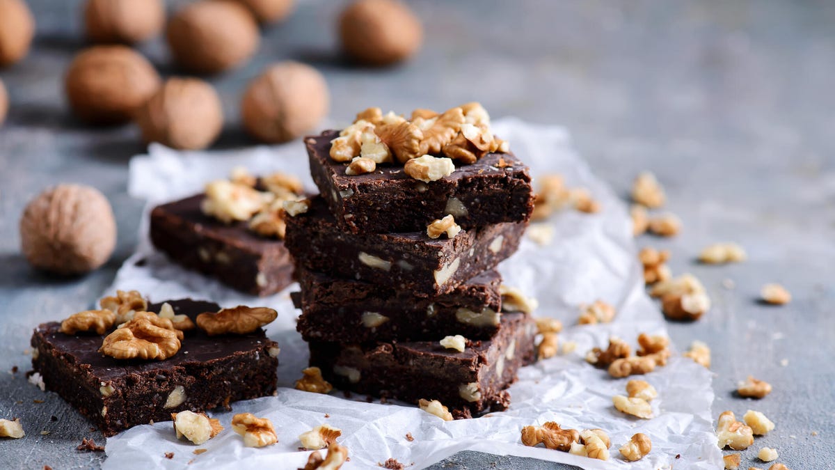 No-bake vegan brownies with chocolate ganache