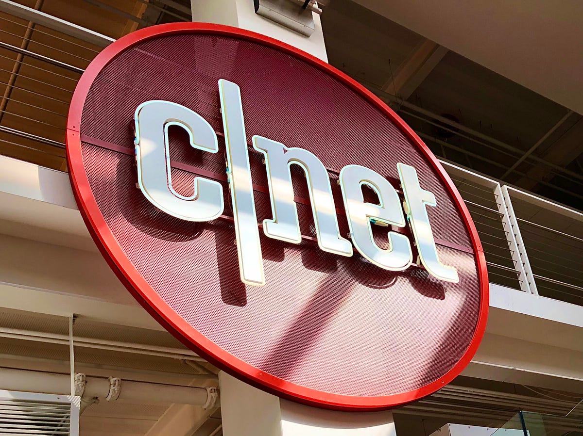 CNET logo sign