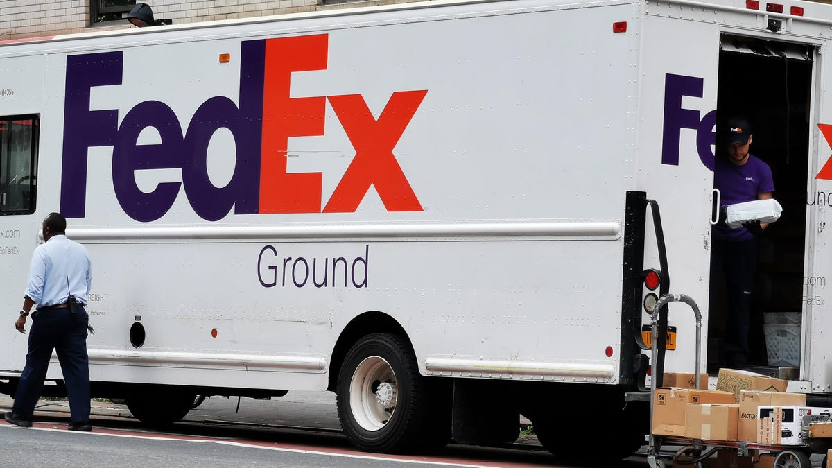 FedEx Truck