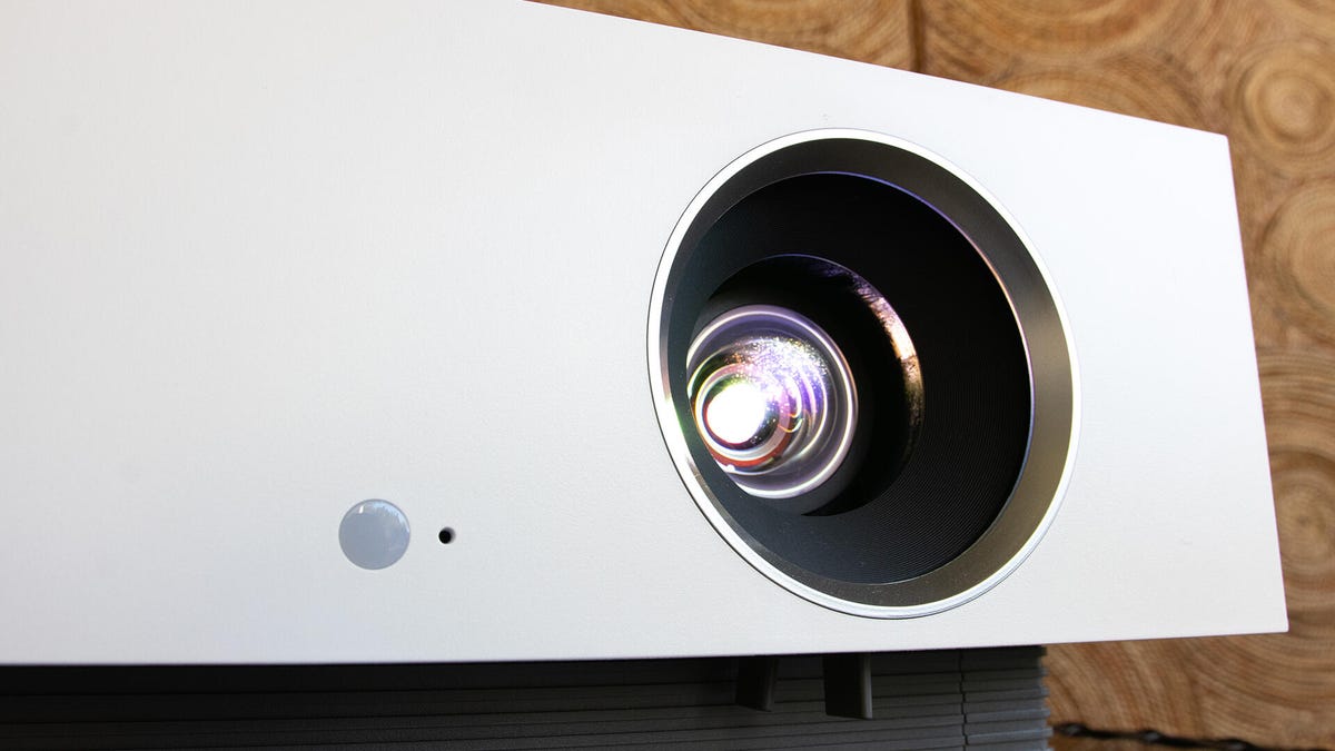 lg-810p-3-of-6