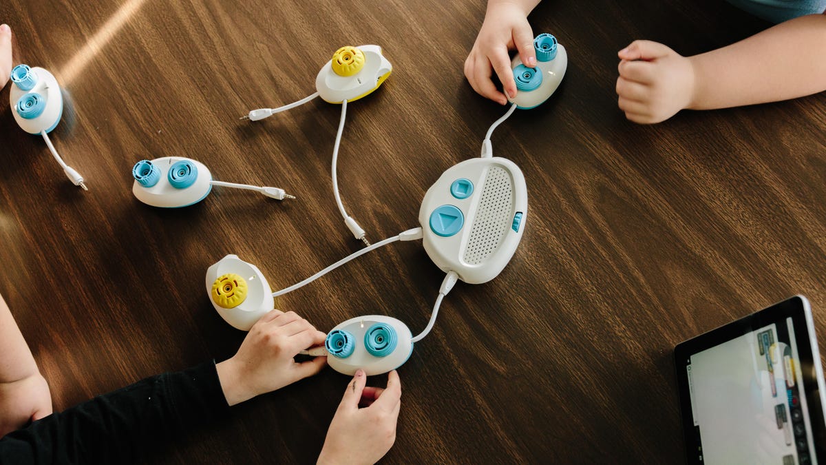 code-jumpers-photos-6