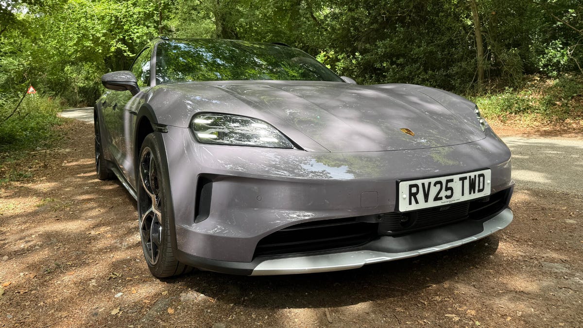 porsche taycan 4s cross turismo front angle