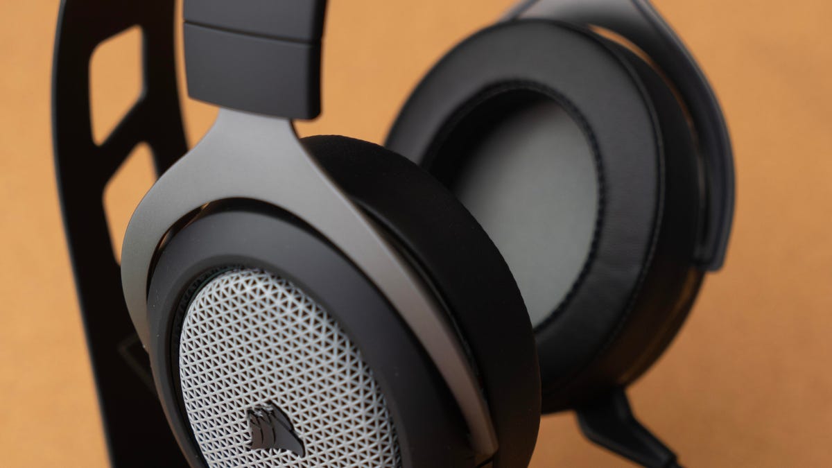 corsair-hs75-xb-wireless-dsc09078