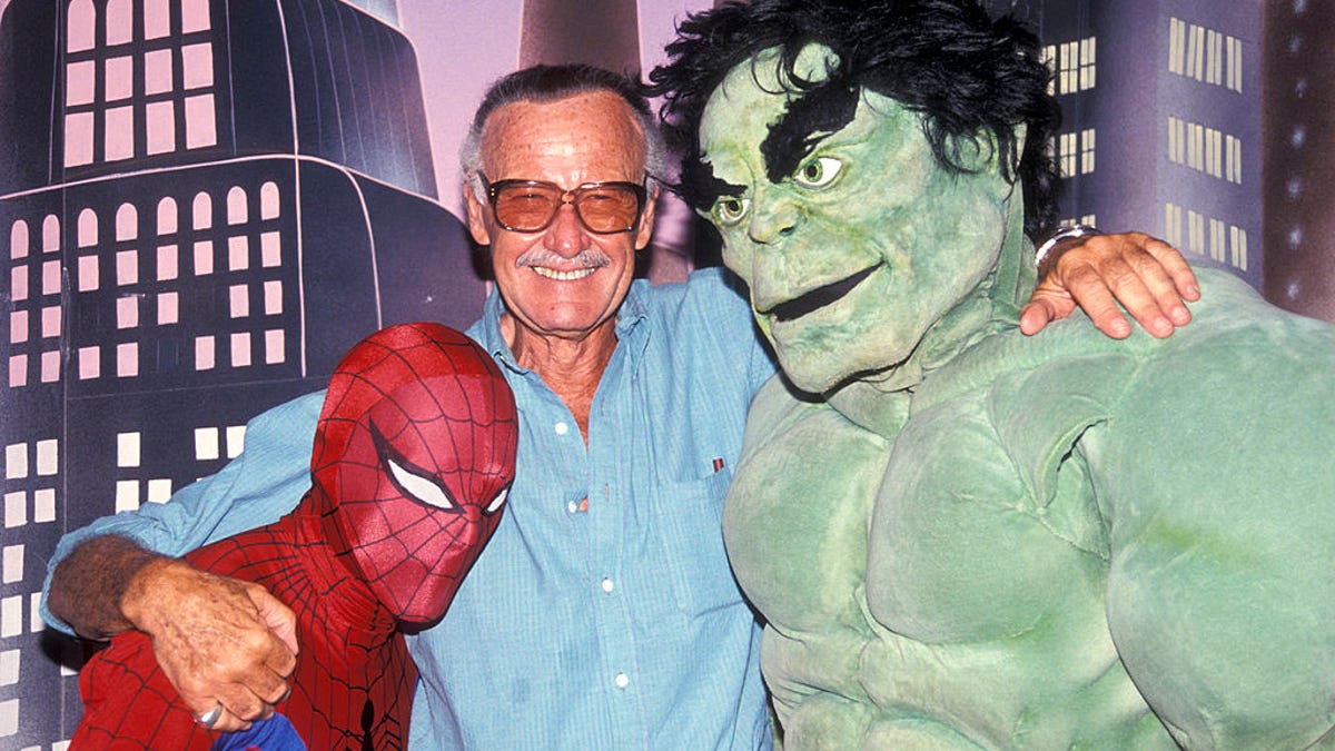 stan-lee-spidey-hulk.jpg