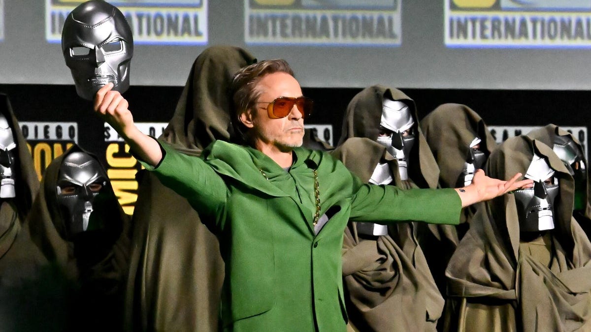 robert-downey-jr-sdcc-2024-marvel-dr-doom