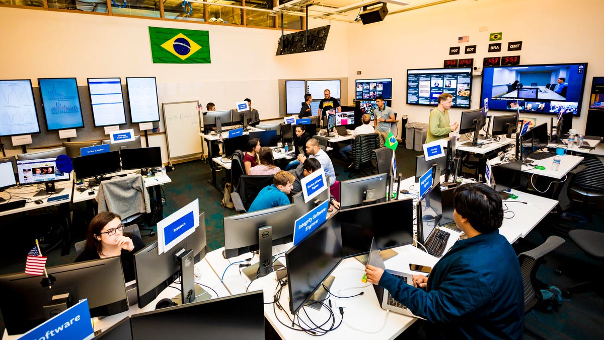 facebook-election-war-room-16x9-2703