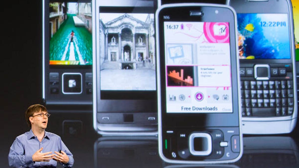 During a 2008 conference, Adobe's then-CTO Kevin Lynch announces Adobe's effort to bring Flash to smartphones.