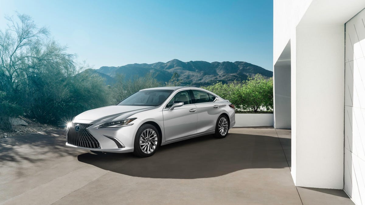 2022-lexus-es-047