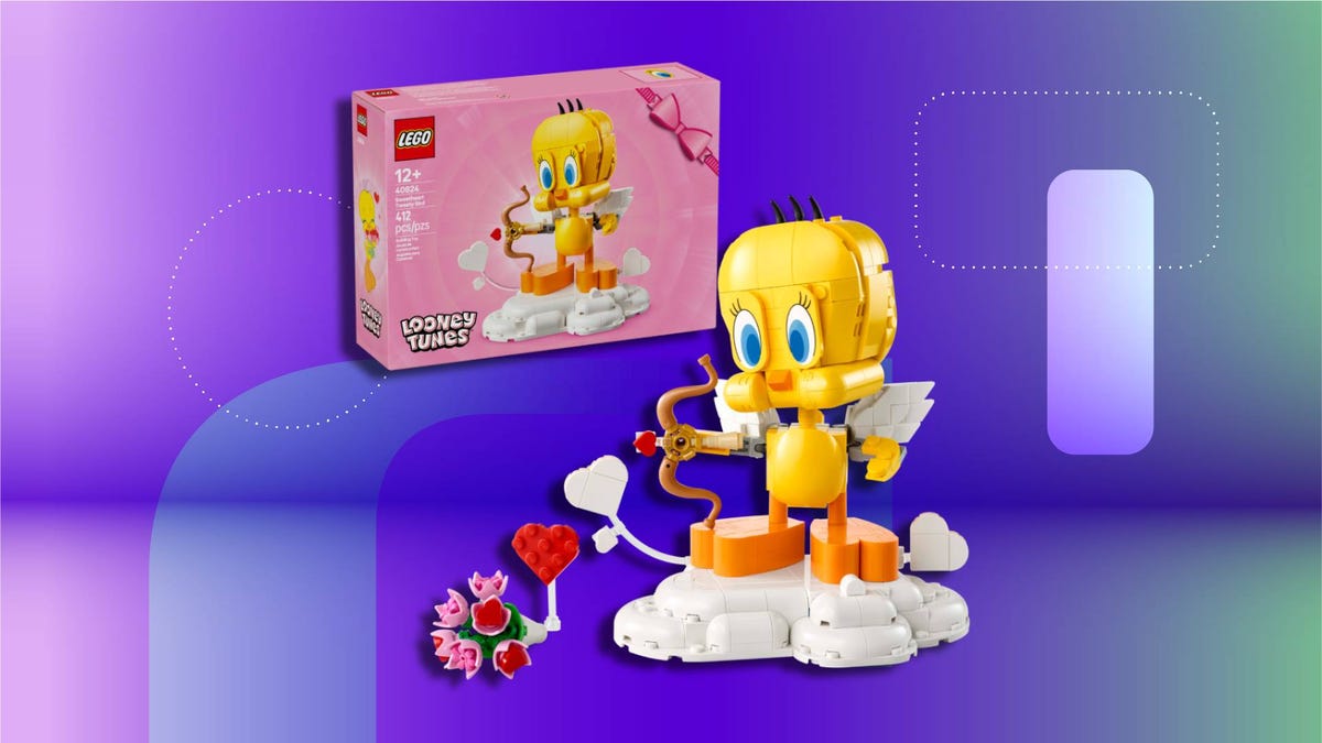 The Lego sweetheart Tweety Bird on a CNET background.