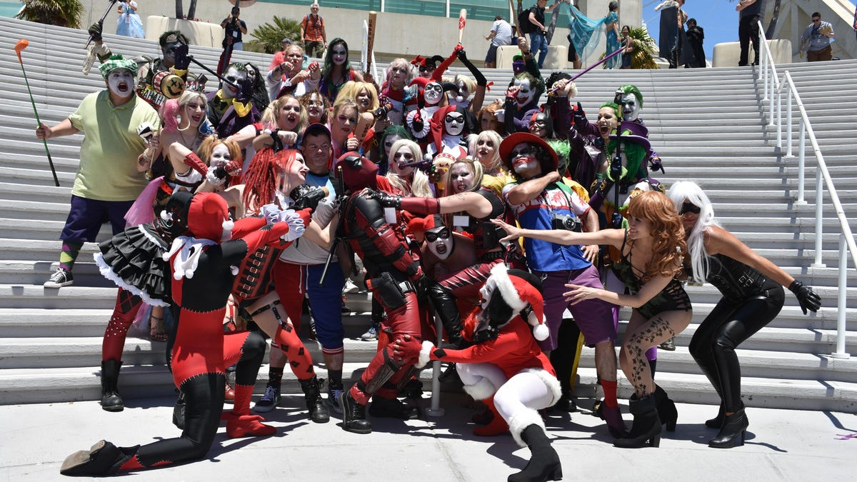 sdcc-2019-dc-cosplay-harleypalooza-4475