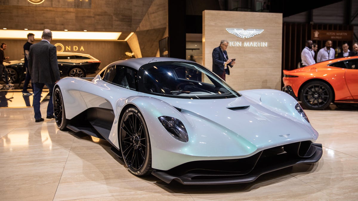 aston-martin-003-geneva-2019-12