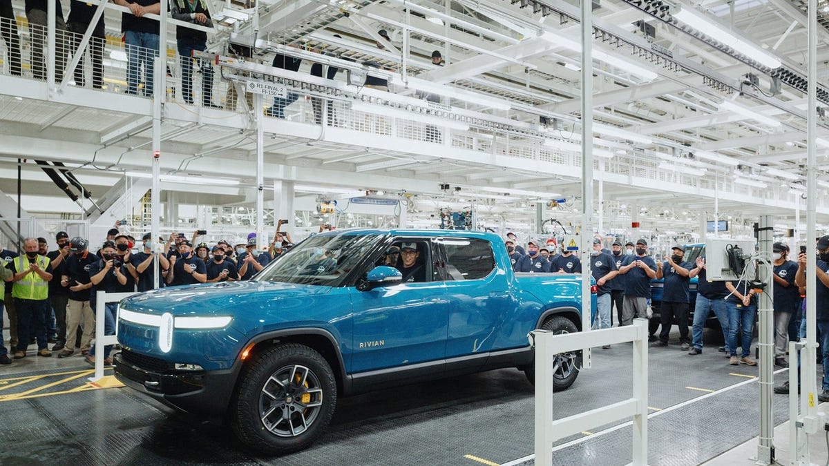 Rivian R1T production