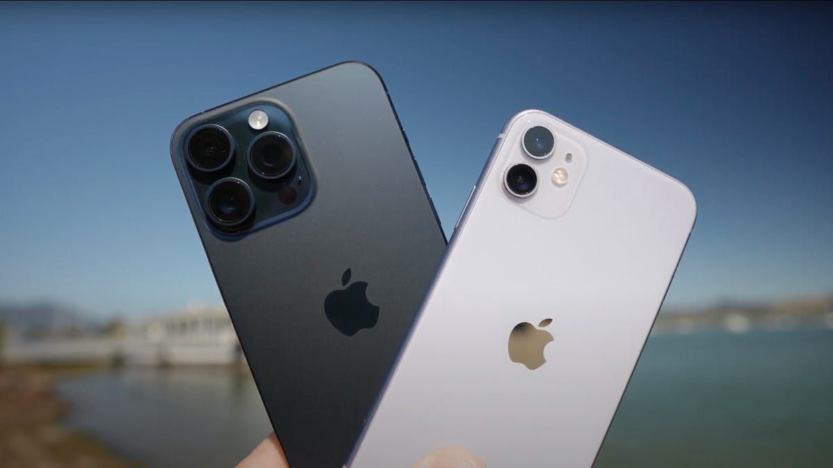 iPhone 15 Pro Max & iPhone 11