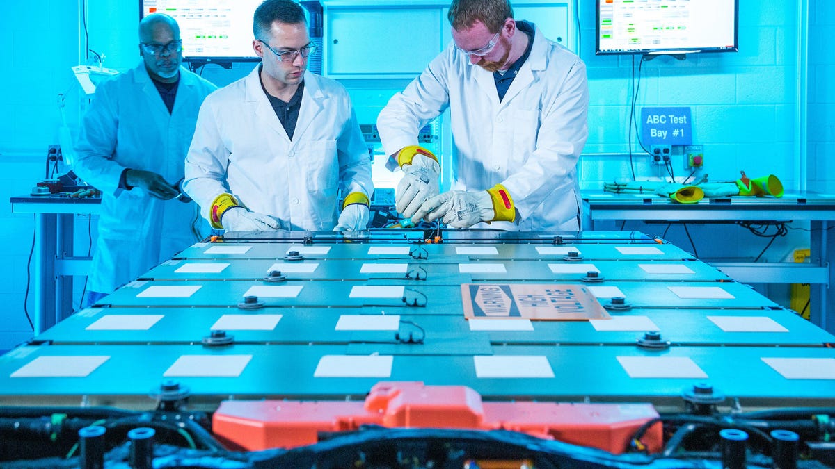 GM Ultium Wireless Battery Management