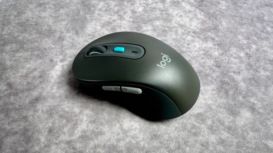 logitech-m750-signature-ai-edition.jpg