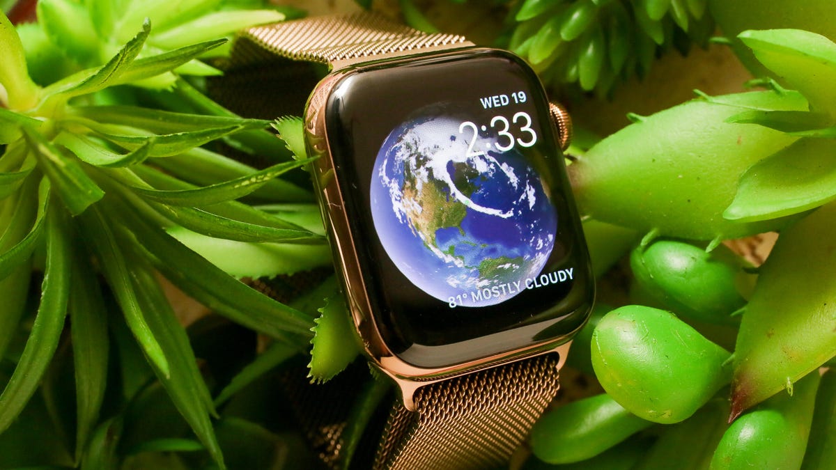 19-apple-watch-series-4-larger-44mm