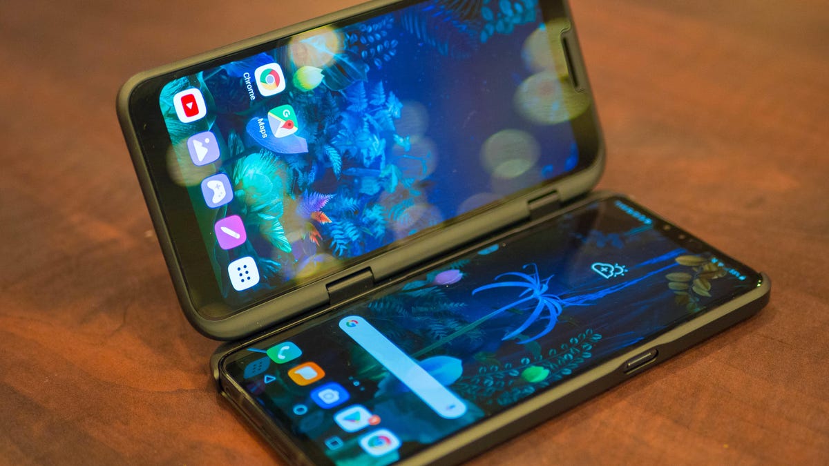 lg-v50-dual-screen-40