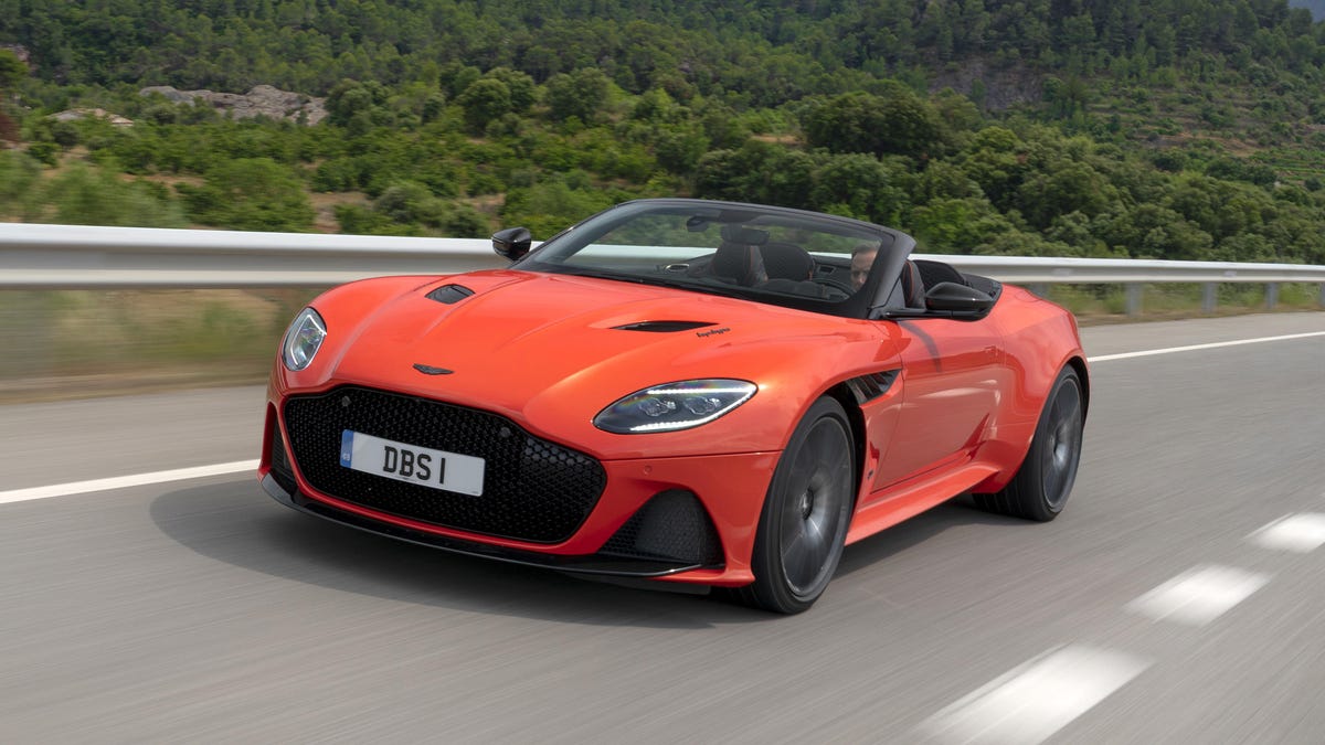 Aston Martin DBS Superleggera Volante