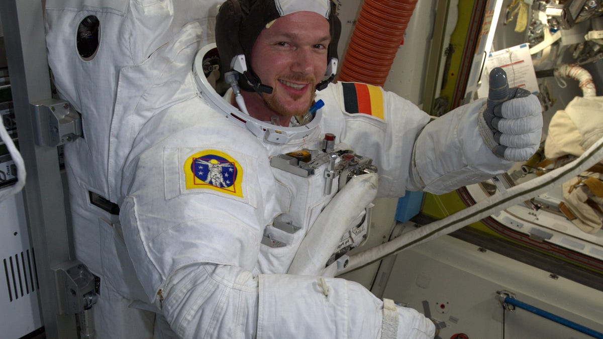 Alexander Gerst thumbs