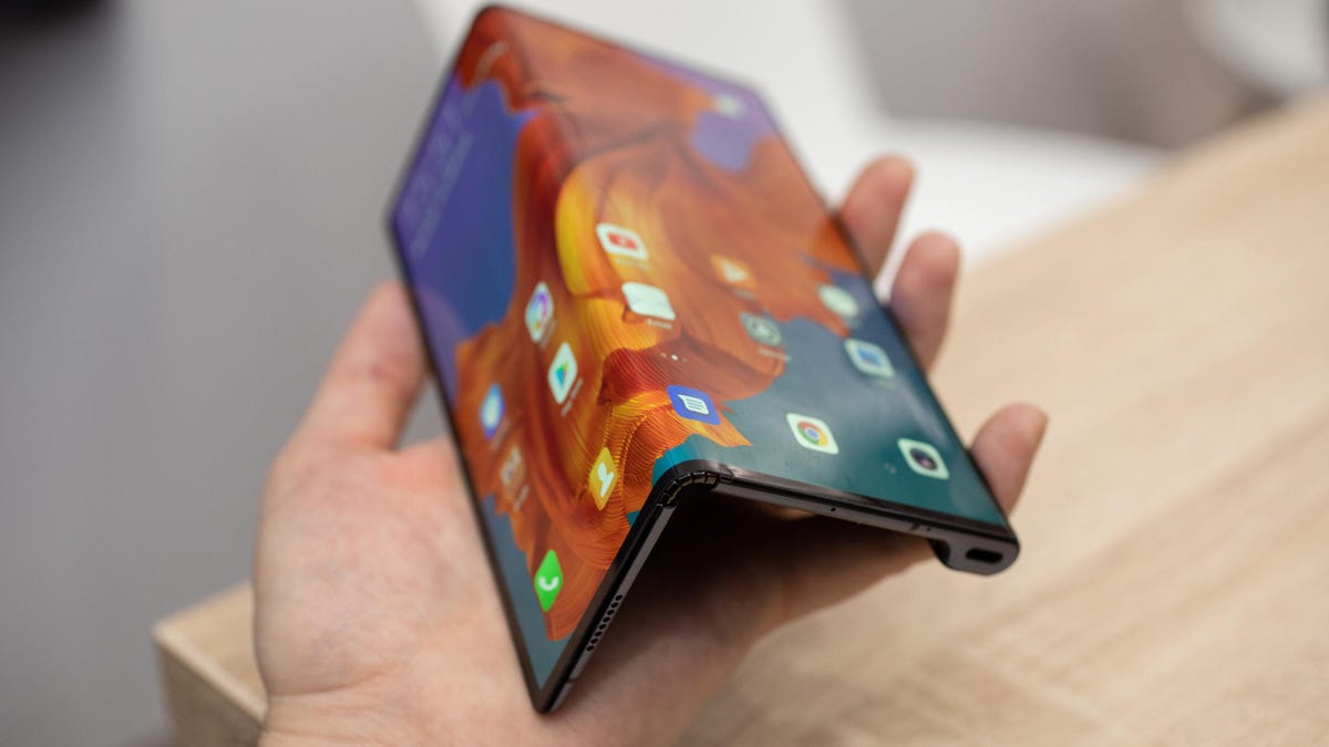 huawei-mate-x-hands-on-mwc-2019-37