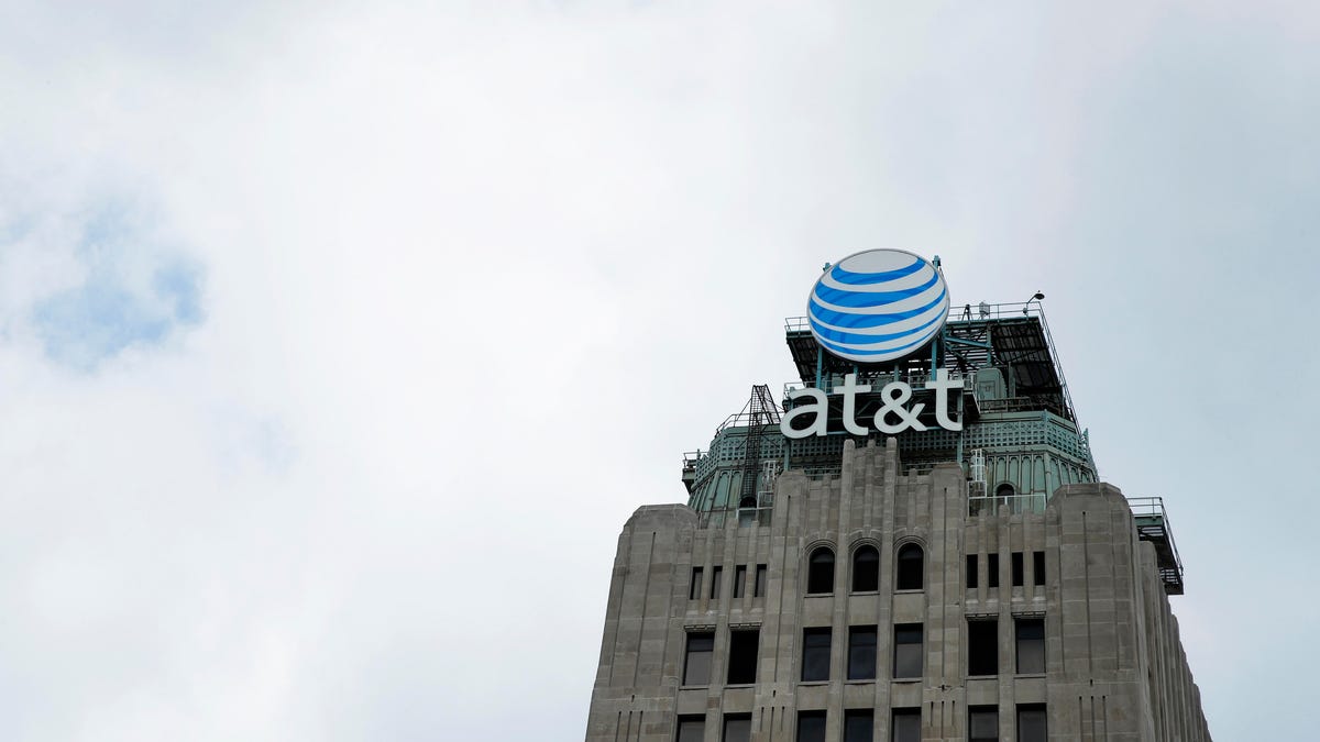 Detroit Tigers v Cleveland Indians