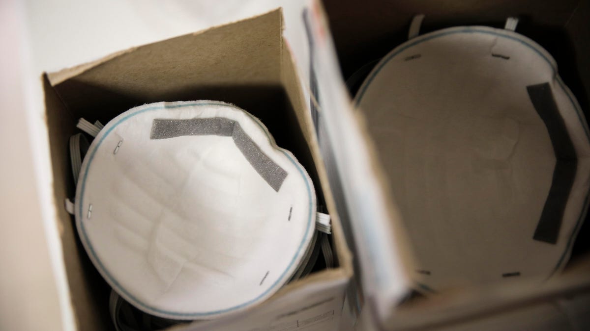 maska-gettyimages-1203978096