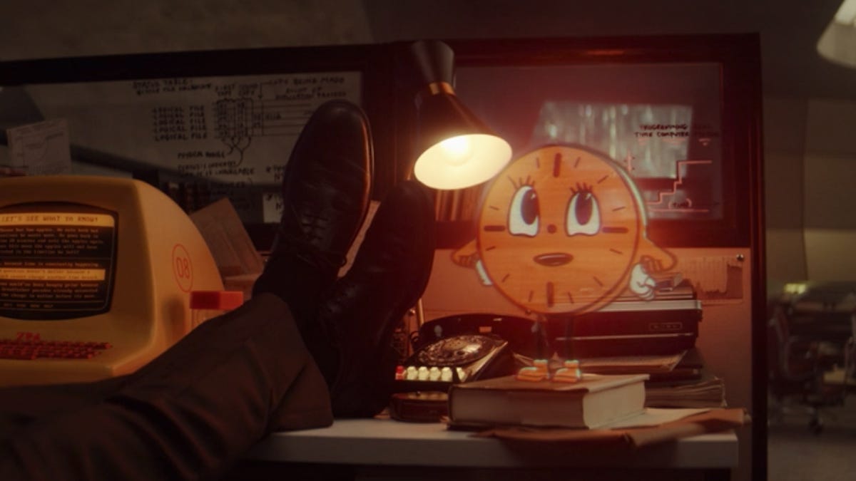 Miss Minutes on Loki's desk