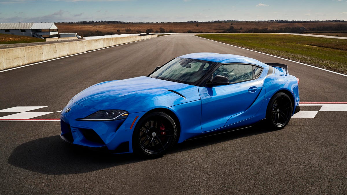 2021-toyota-supra-3-0-promo