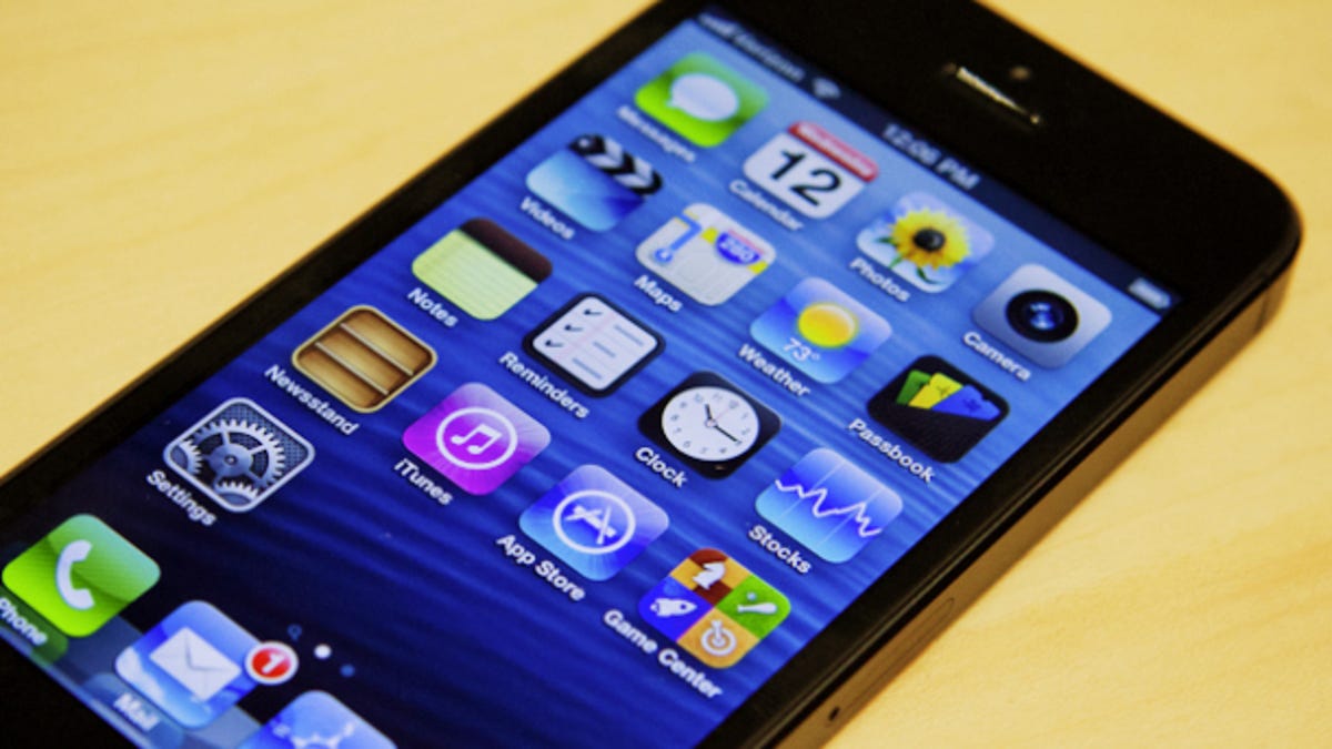 Would a low-cost iPhone be made of plastic?