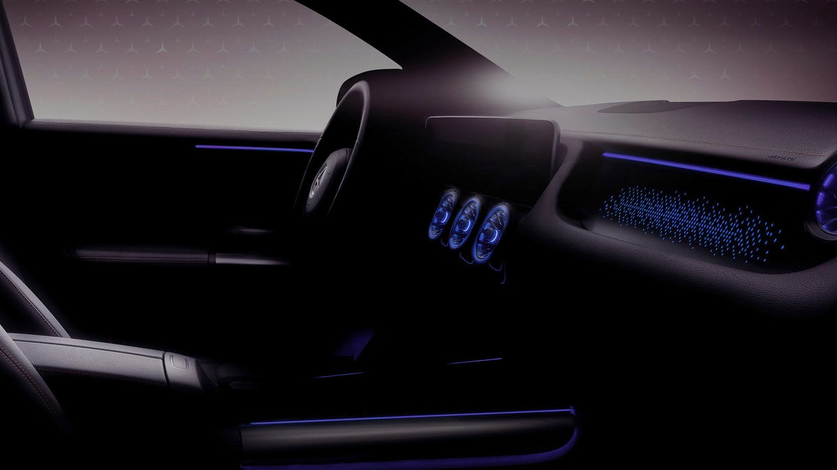 Mercedes-Benz EQA OGI