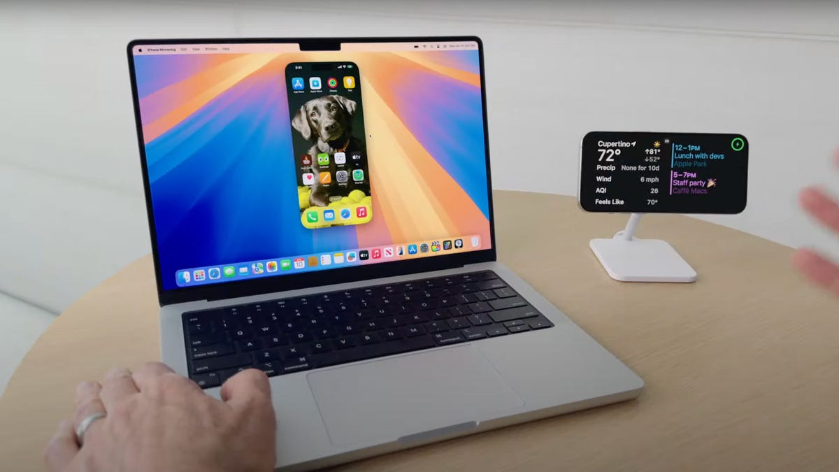 iPhone being mirrored on Mac
