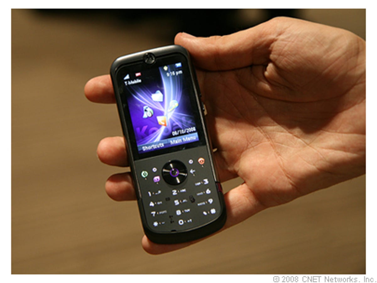 Motorola_ZN5_front_440.jpg