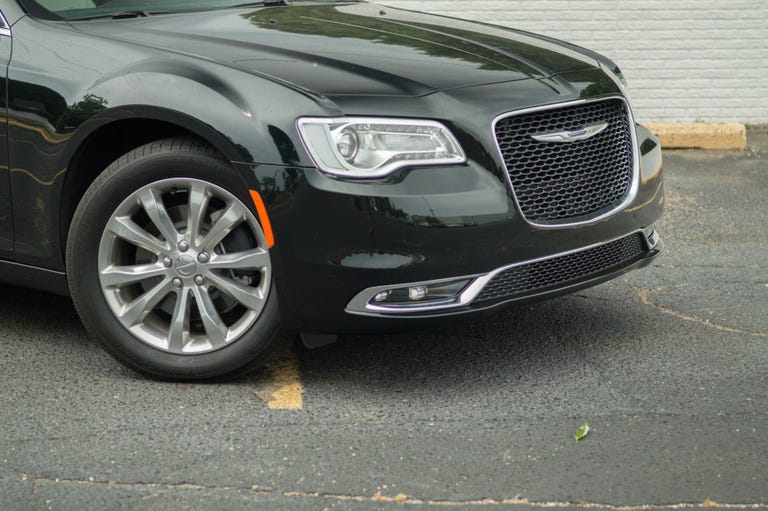2016 Chrysler 300 Limited AWD V-6