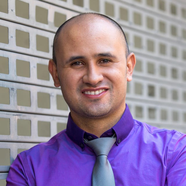 Headshot of Juan Garzon