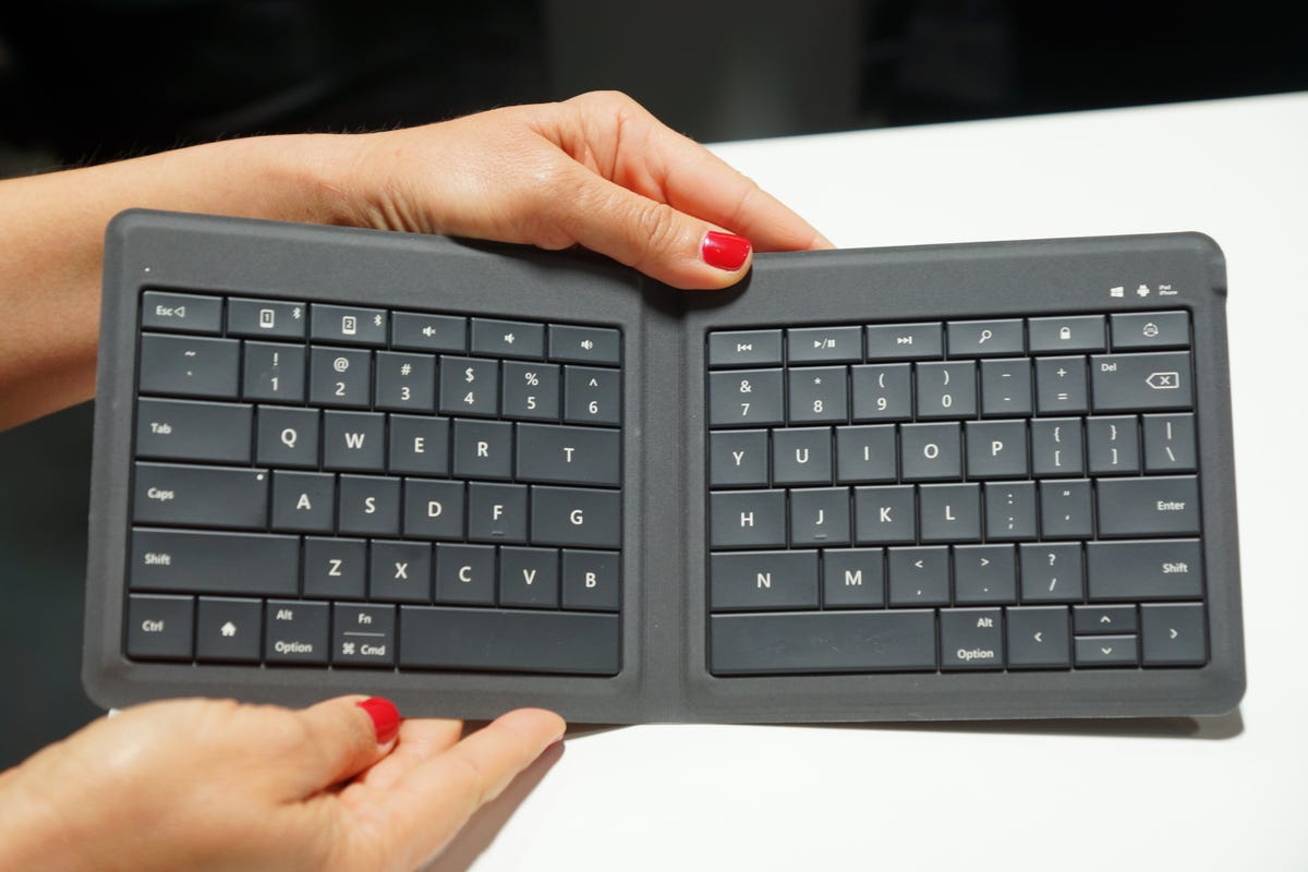 microsoft-folding-keyboard-2.jpg