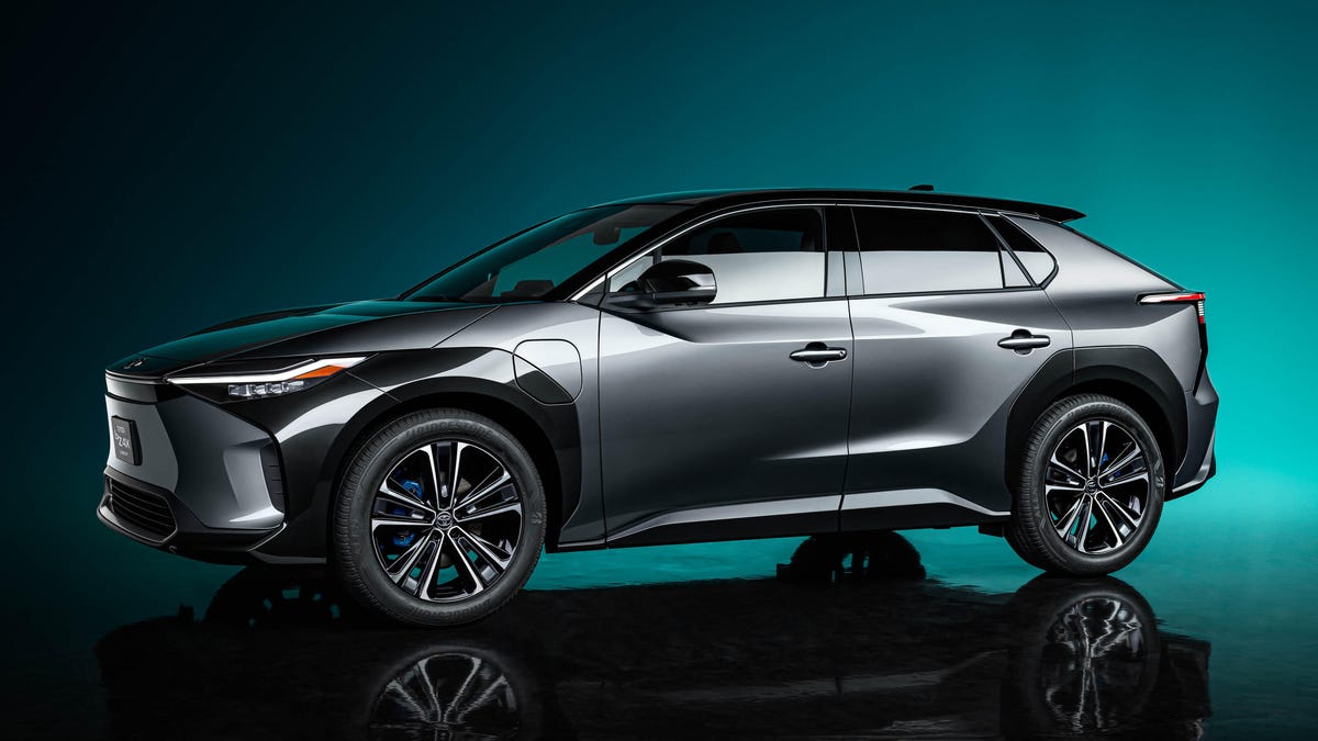 toyota-bz4x-concept-001