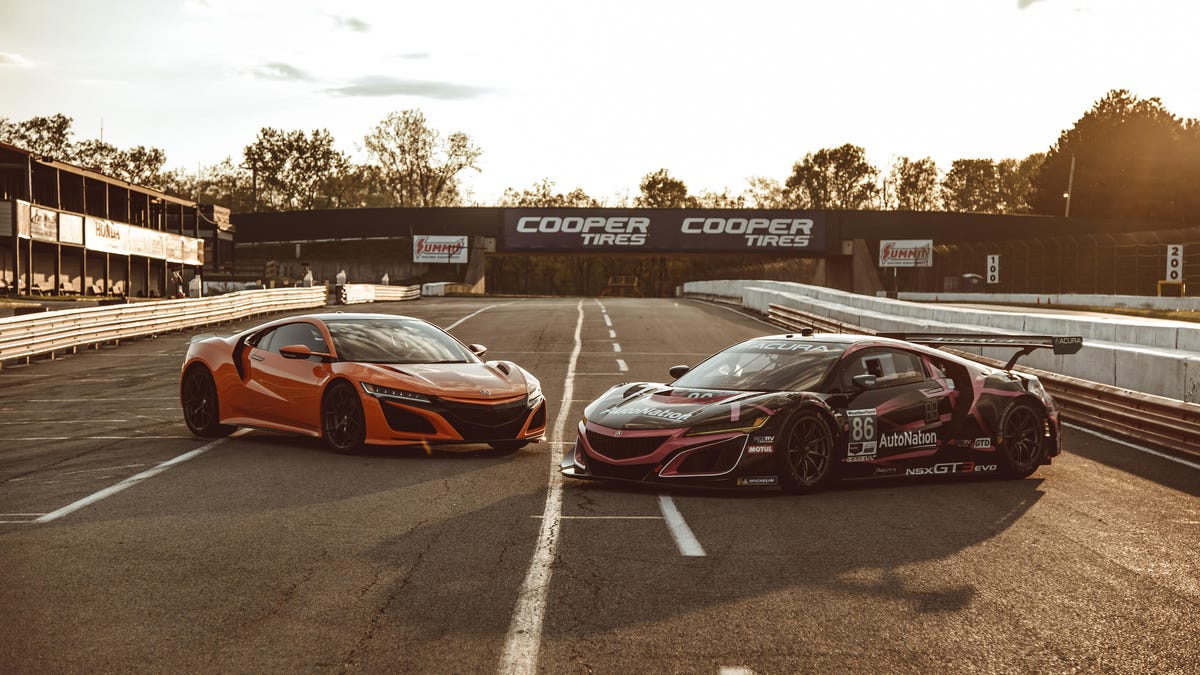 acura-nsx-gt3-comparo-promo